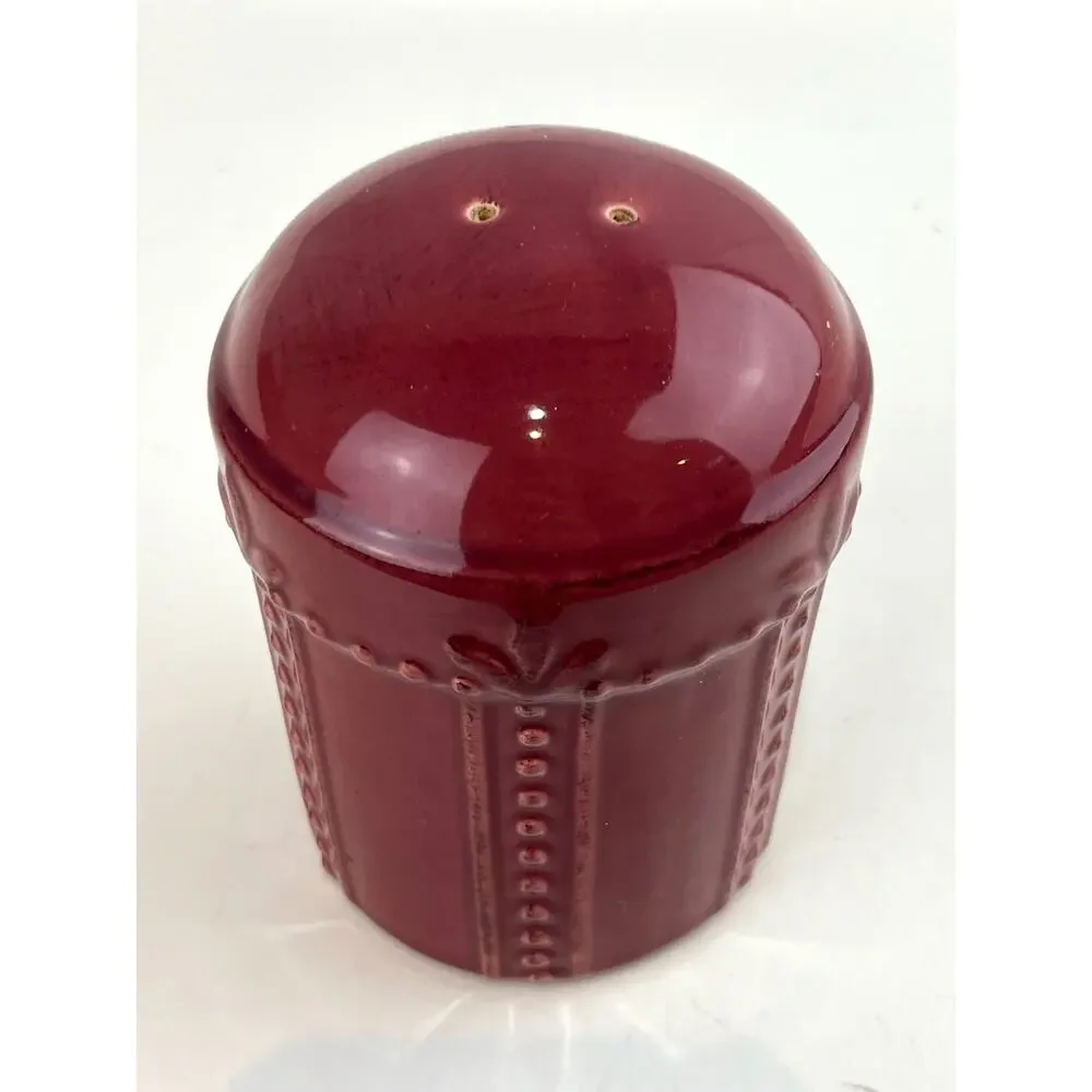 Signature SORRENTO 2001 Debby Segura Salt Pepper Shakers Set Beaujolais Burgundy